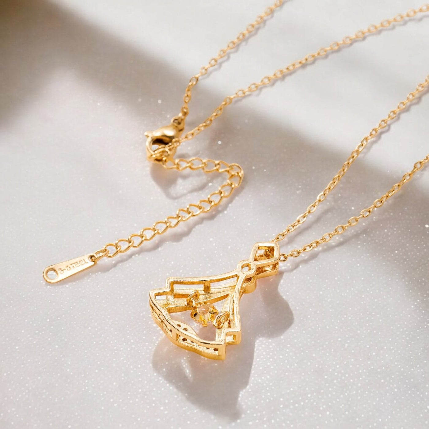 24K Gold Plated Fan Necklace
